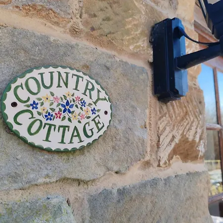 Country * Γουίτμπι